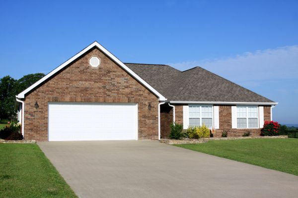 Cost of Driveway Overlay Service in Clovis